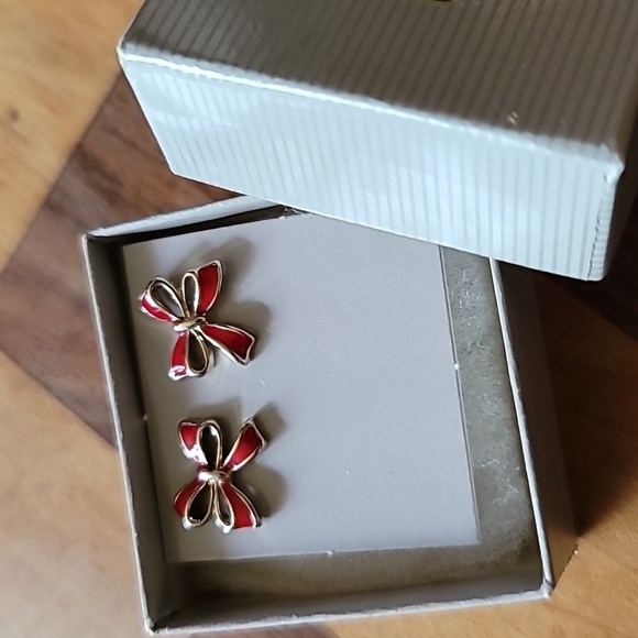 Vintage Avon Red Bow Pierced Earrings - Picture 1 of 5